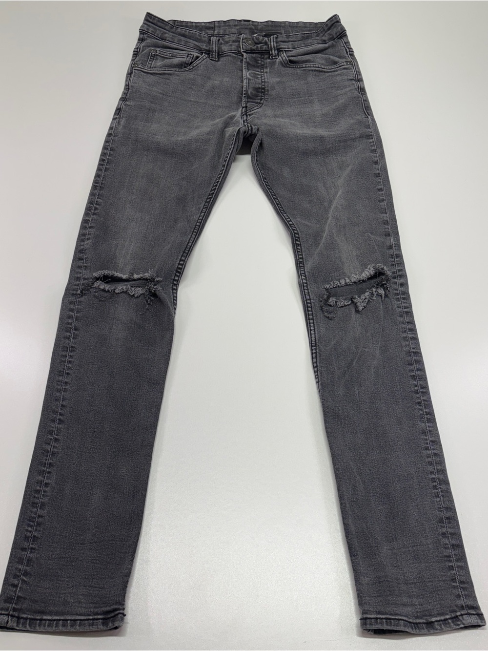H&M Divided Gray Distressed Skinny Jeans Button Fly Y2K Women’s 30x32